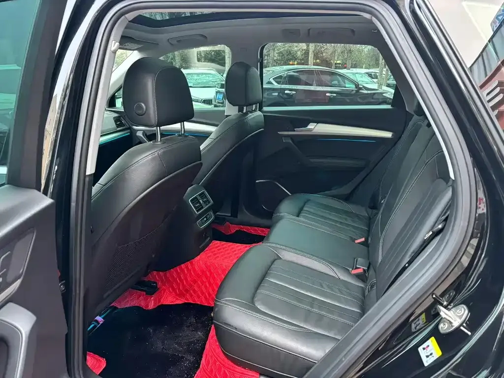 Audi Q5L 2021 из CN, фото 5