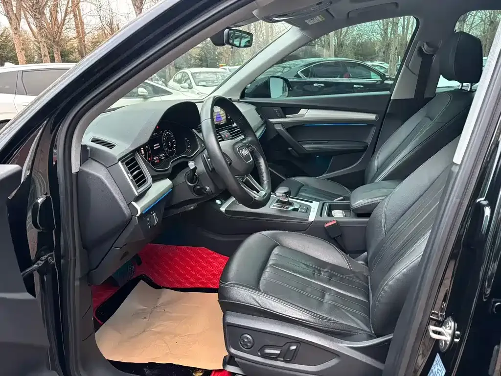Audi Q5L 2021 из CN, фото 7