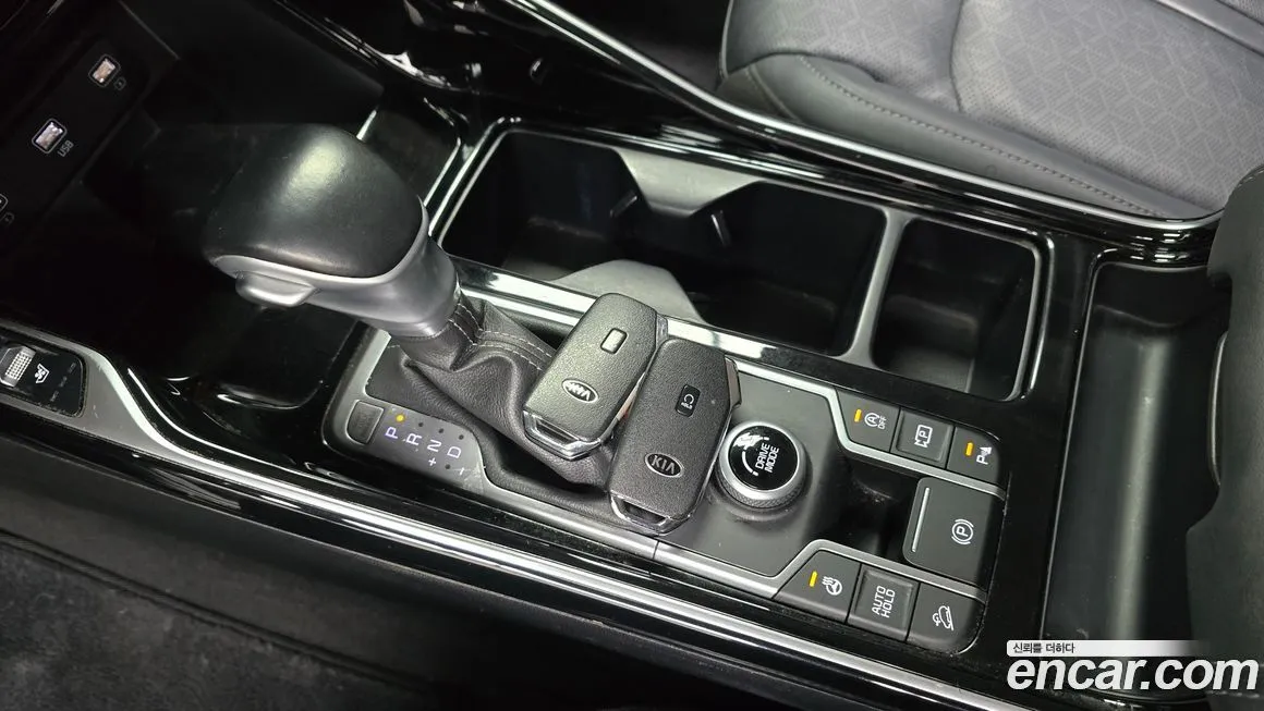 Kia Sorento — фото 9