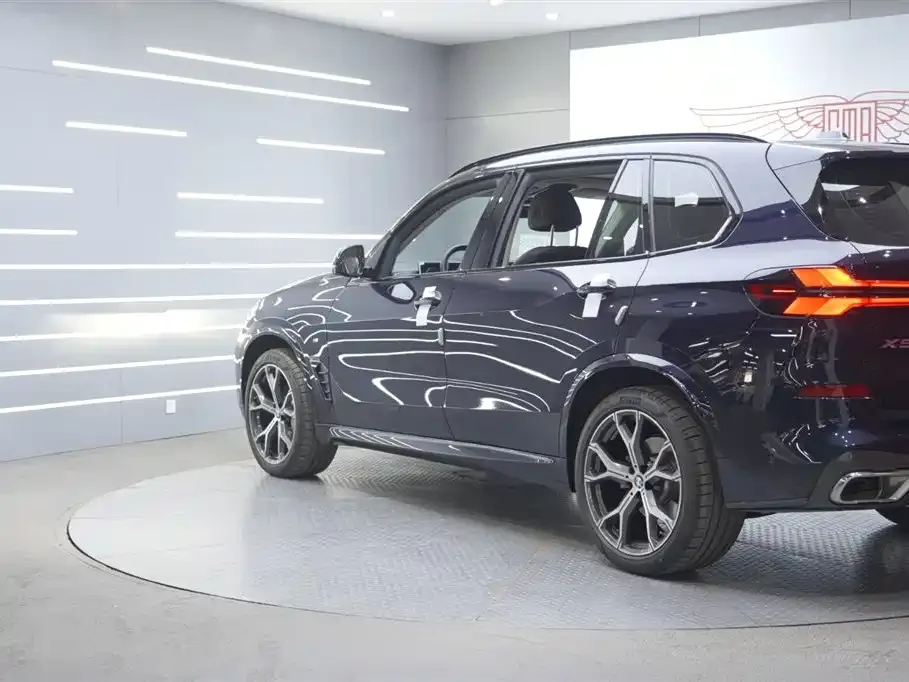 BMW X5 — фото 2