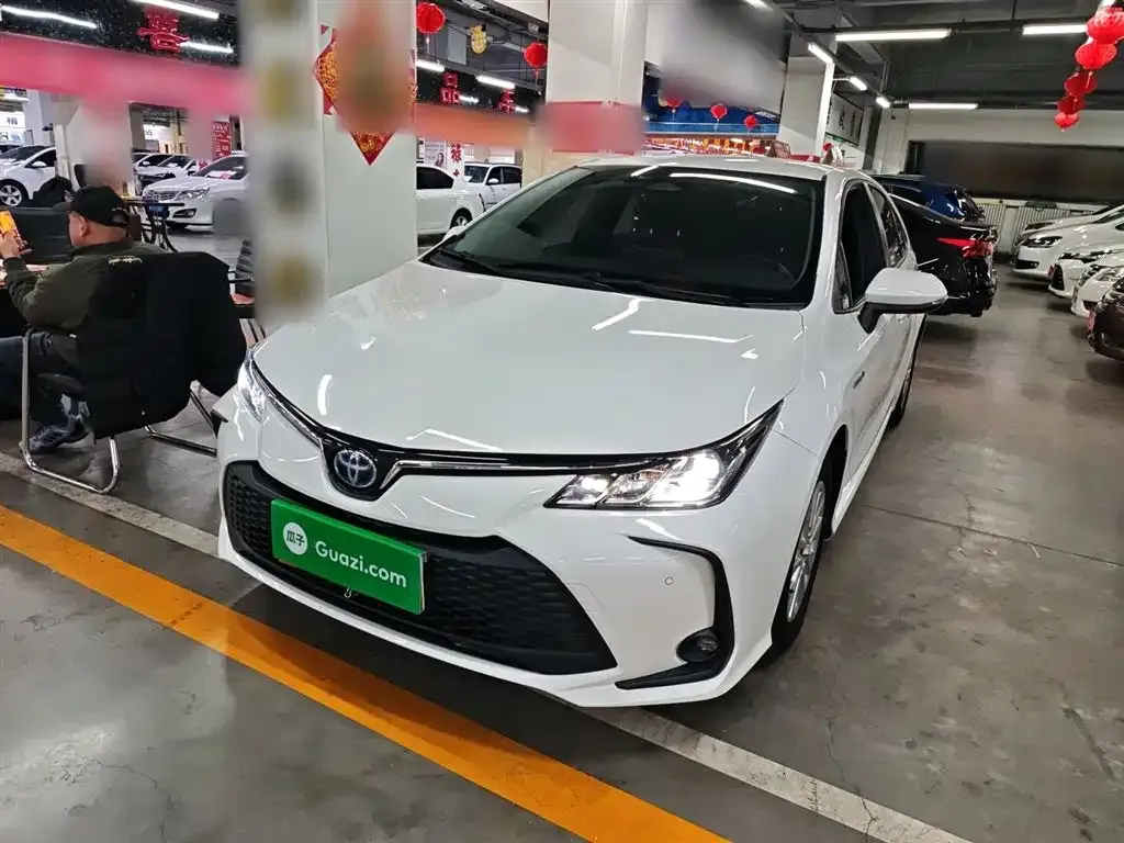 Toyota Corolla 2023 из CN, фото 1