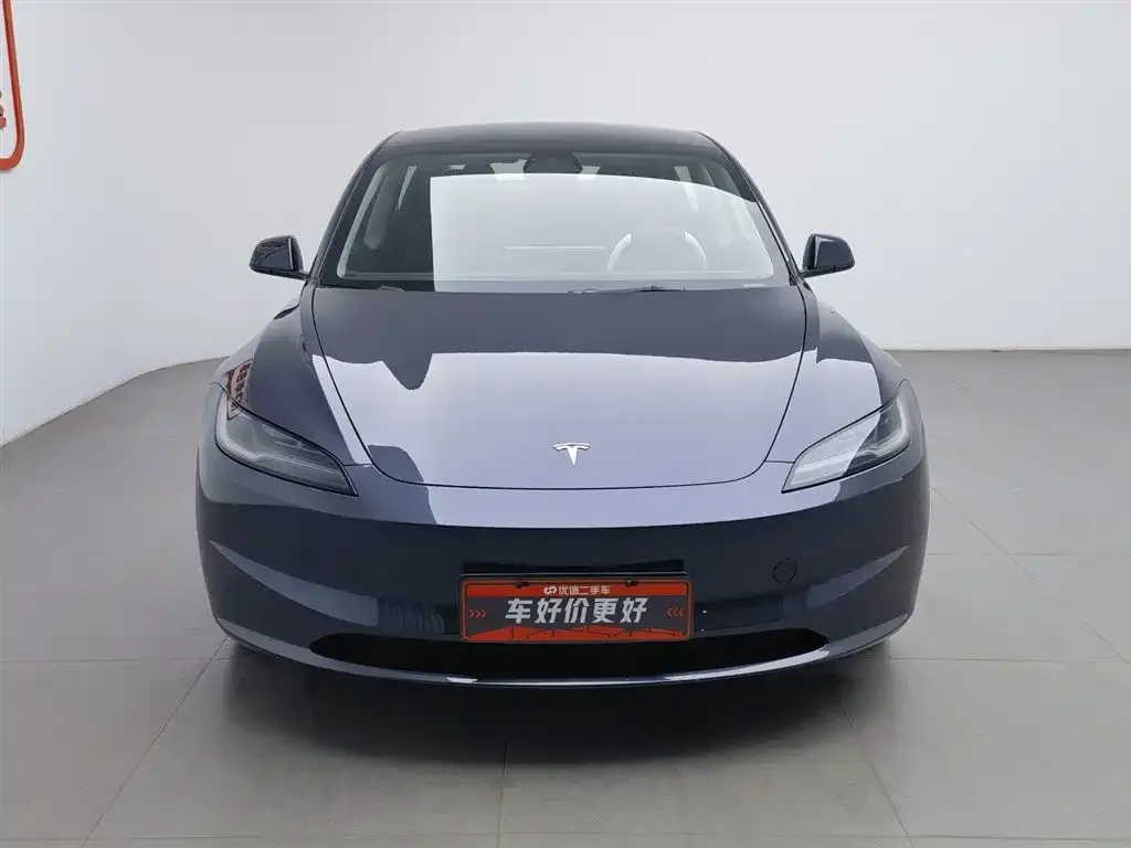 Tesla Model 3 — фото 3