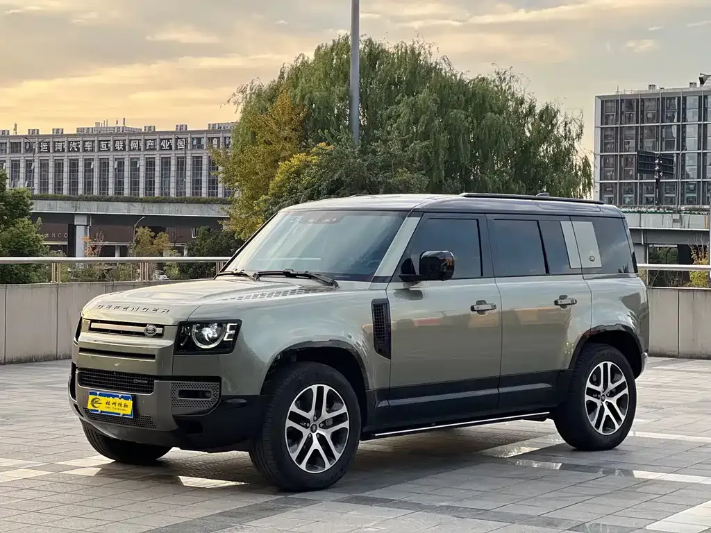 Land Rover Defender 2023 из CN, фото 1
