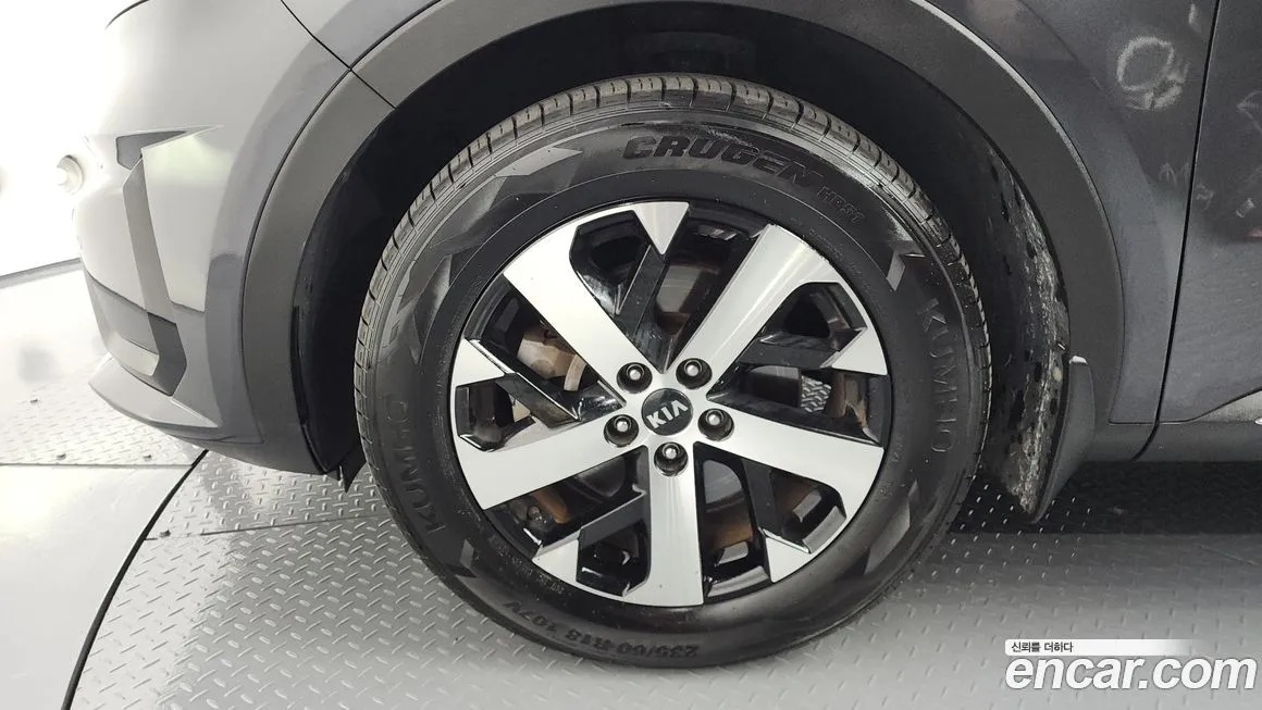 Kia Sorento — фото 5