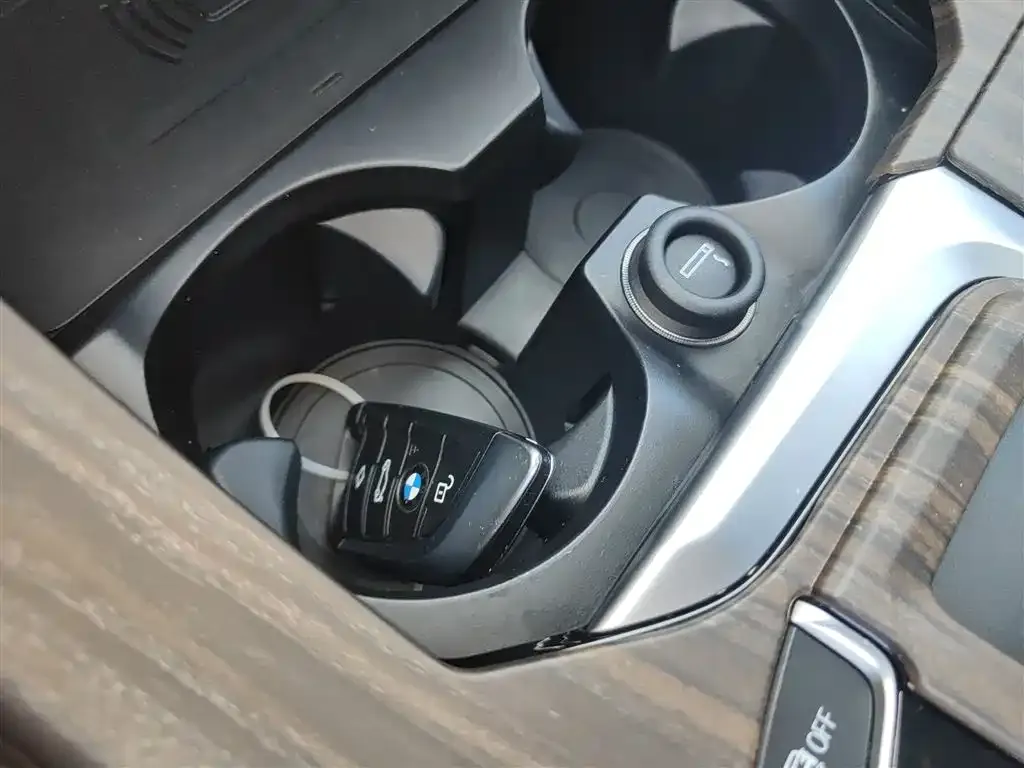 BMW iX3 2021 из CN, фото 9