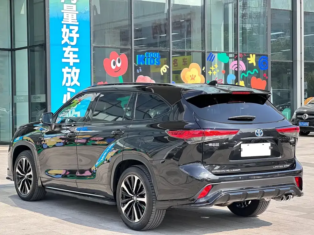 Toyota Crown Kluger 2021 из CN, фото 7