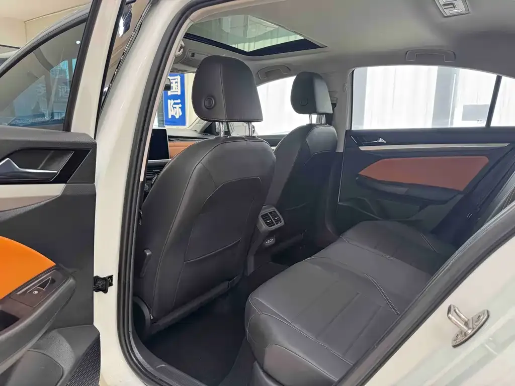 Volkswagen Bora 2022 из CN, фото 8