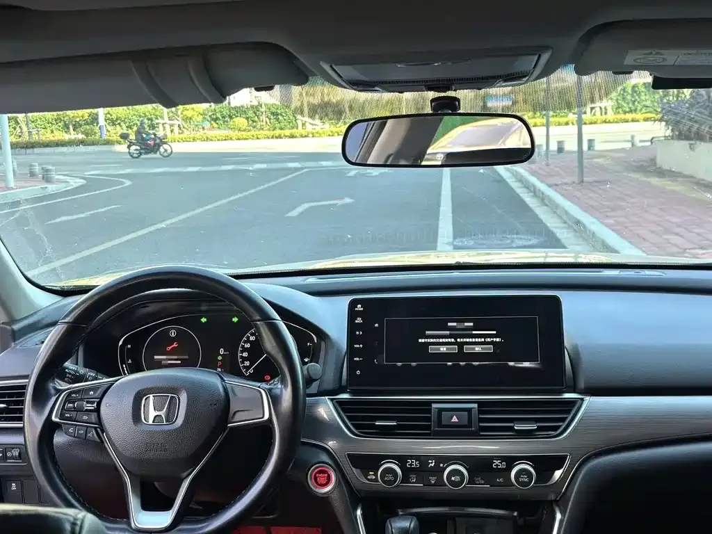 Honda Accord — фото 5