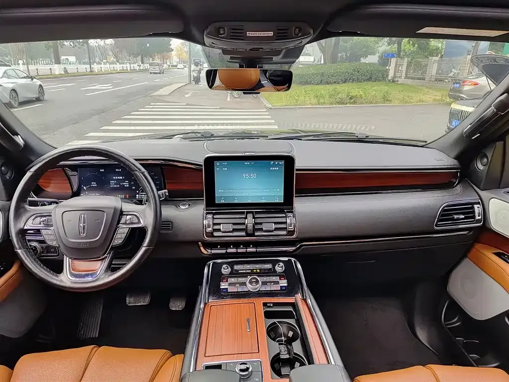 Lincoln Navigator 2022 из CN, фото 10