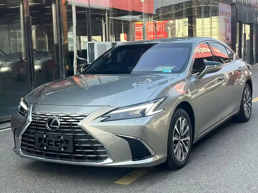 Lexus ES 2025 из CN, фото 2