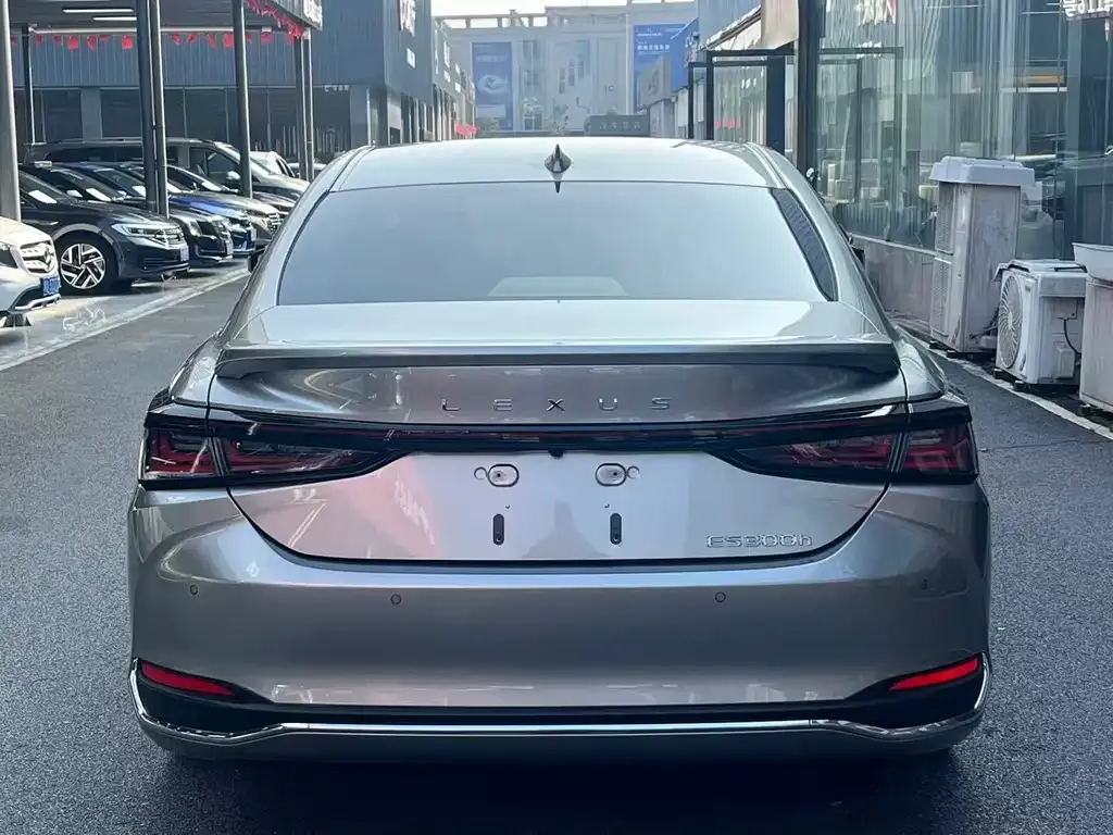Lexus ES 2025 из CN, фото 5