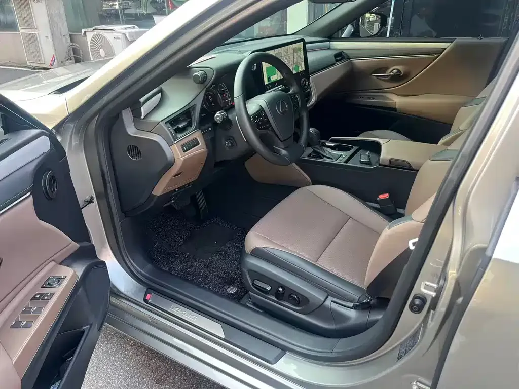 Lexus ES 2025 из CN, фото 7