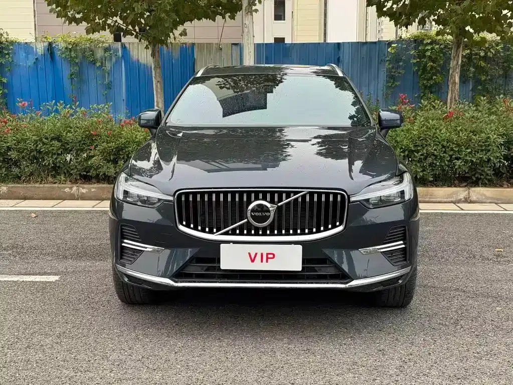 Volvo XC60 — фото 2