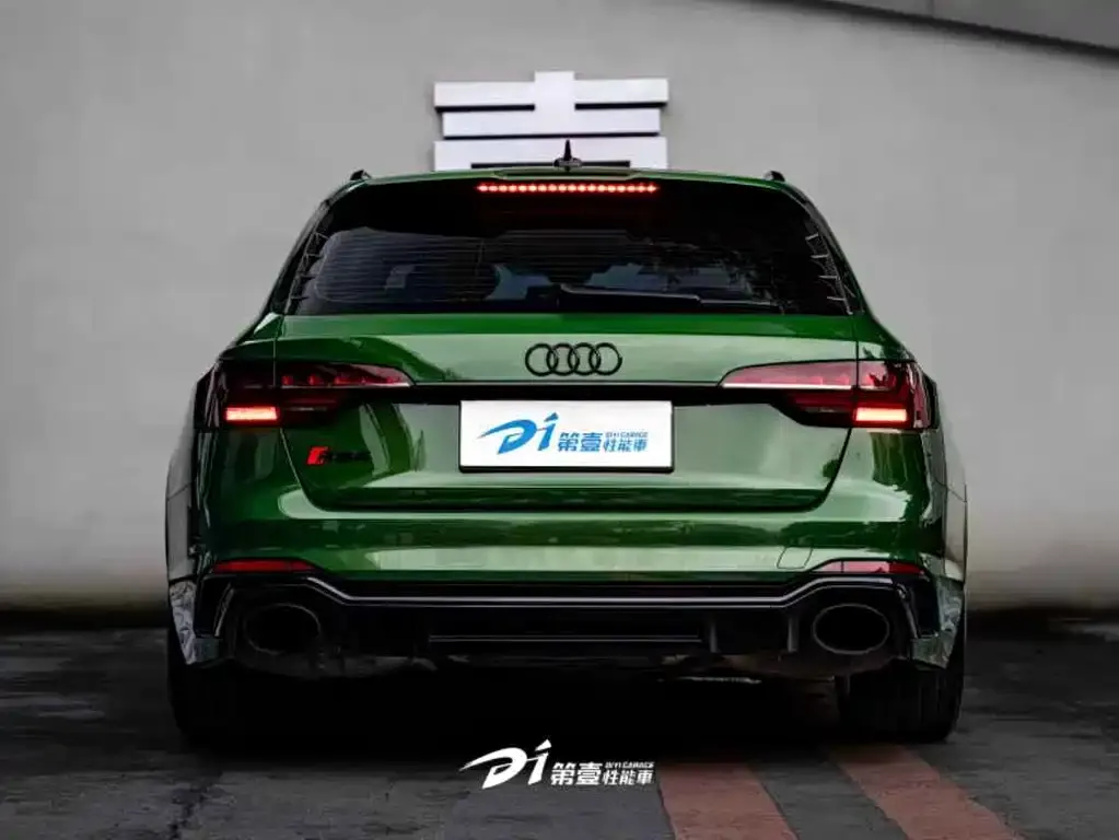 Audi RS 4 2021 из CN, фото 3