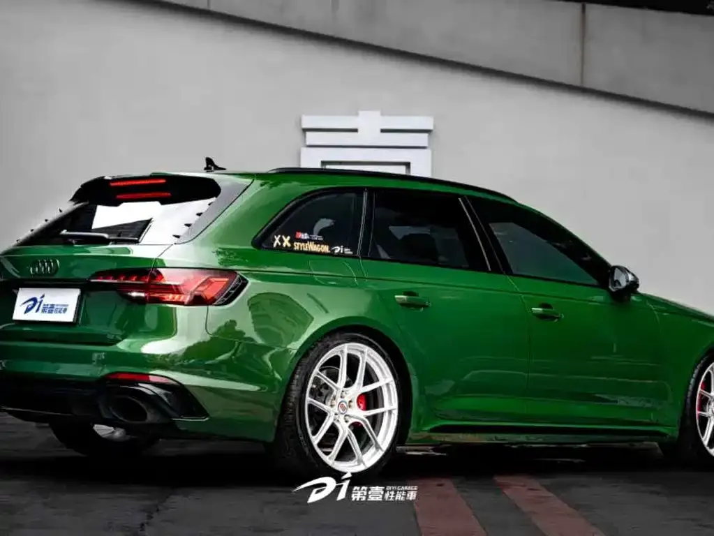 Audi RS 4 2021 из CN, фото 4