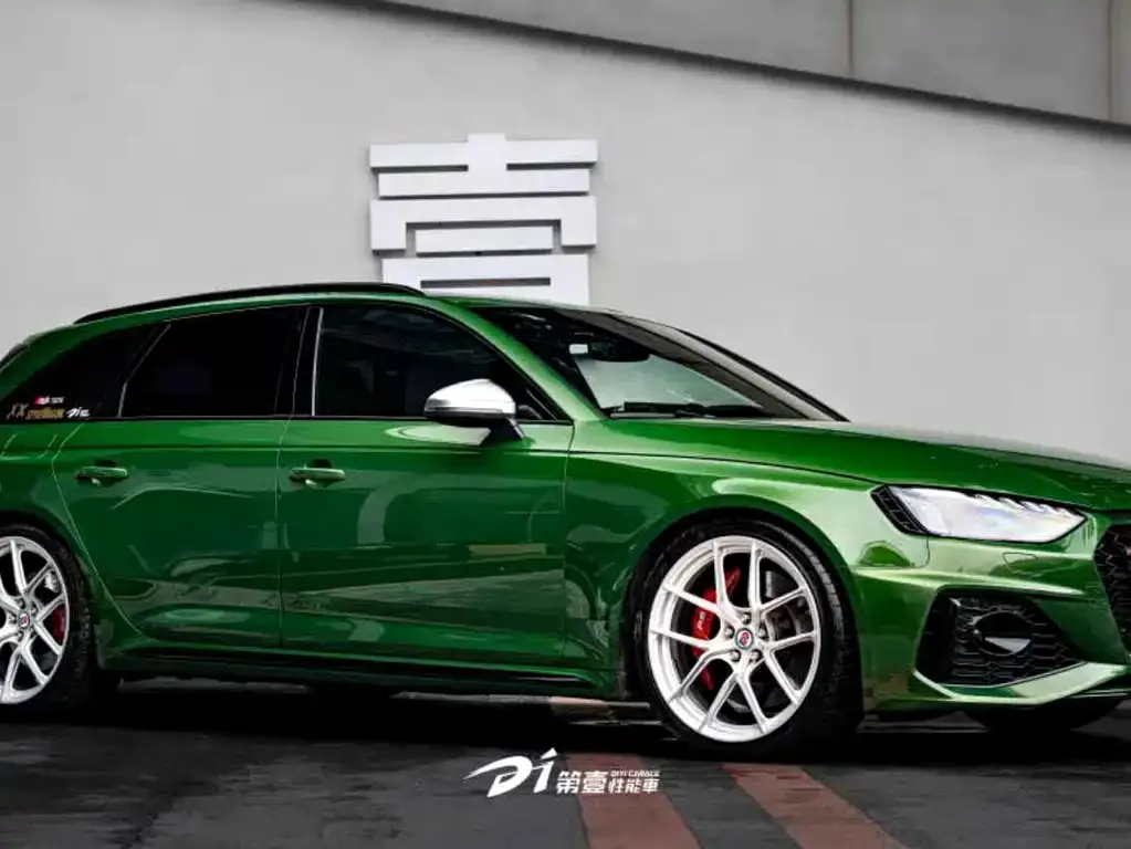 Audi RS 4 2021 из CN, фото 6