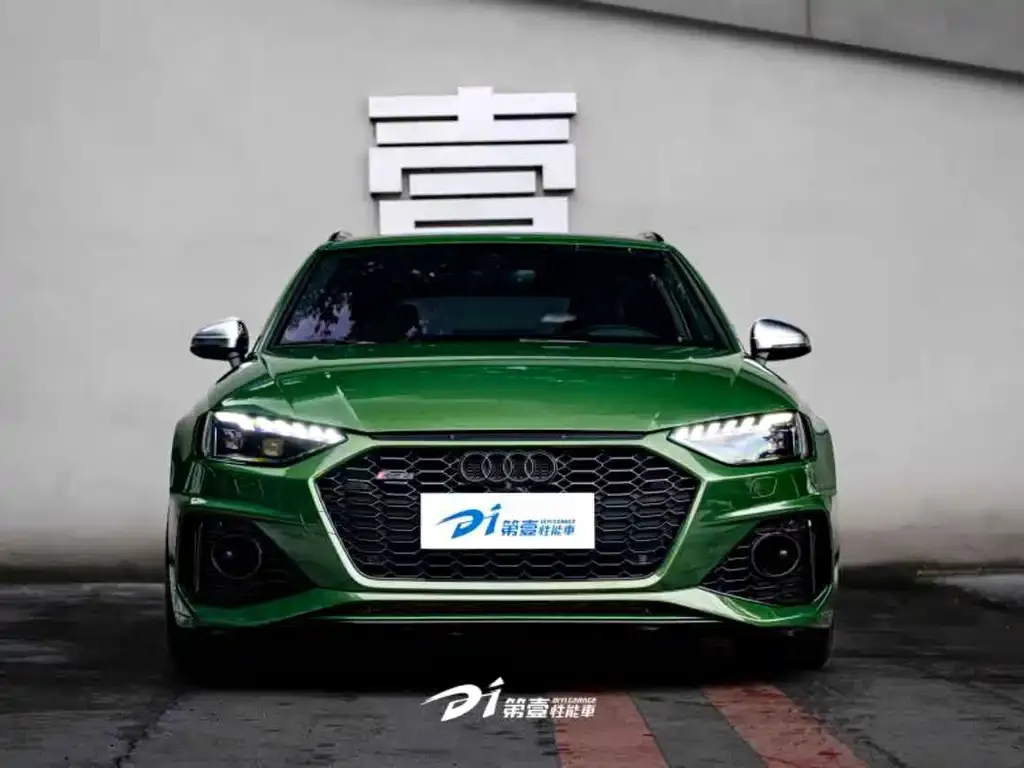 Audi RS 4 2021 из CN, фото 7