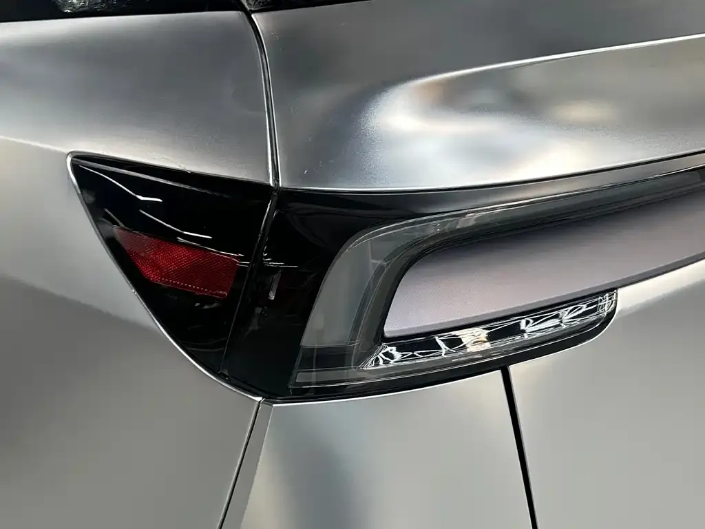 Tesla Model Y 2025 из CN, фото 8