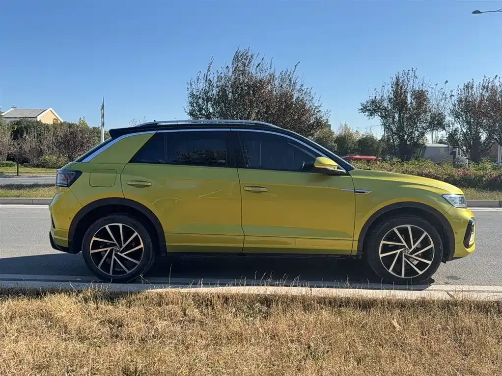 Volkswagen T-Roc — фото 4