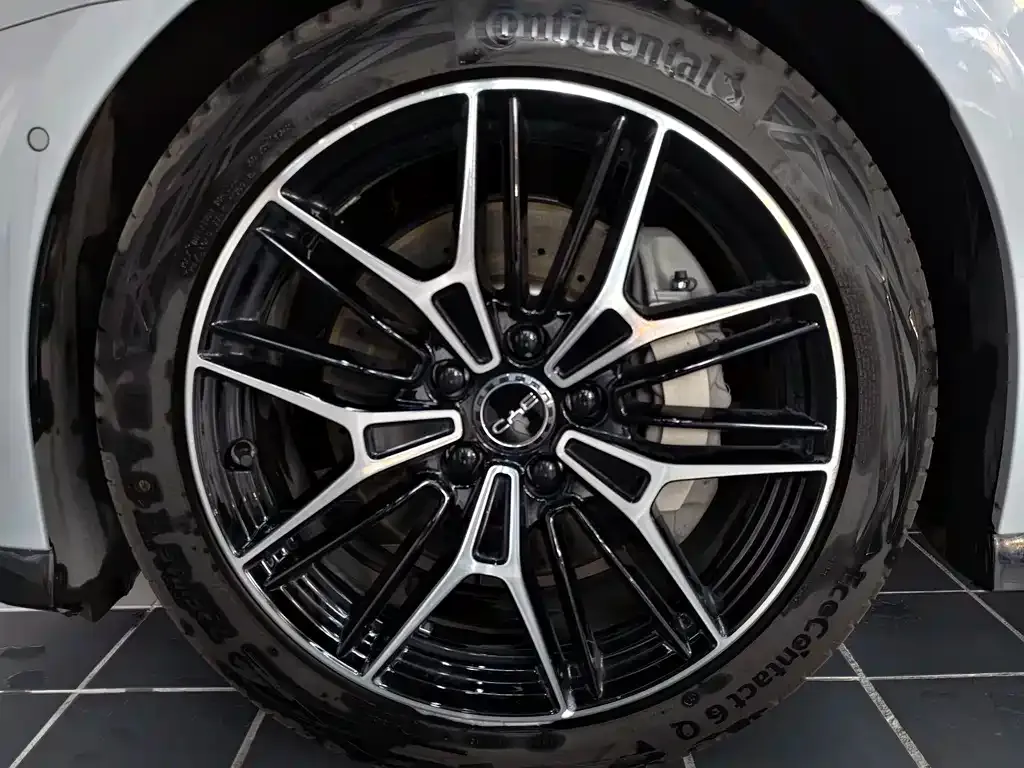 BYD Seal — фото 4