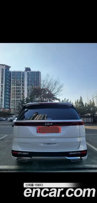Kia Carnival — фото 1