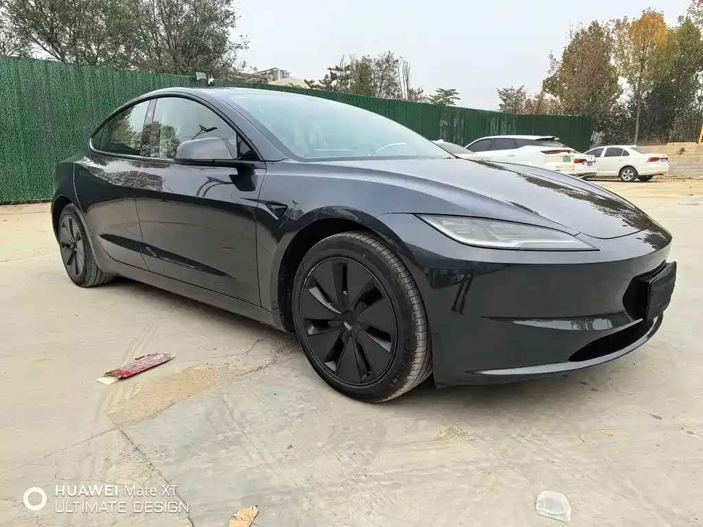 Tesla Model 3 — фото 3