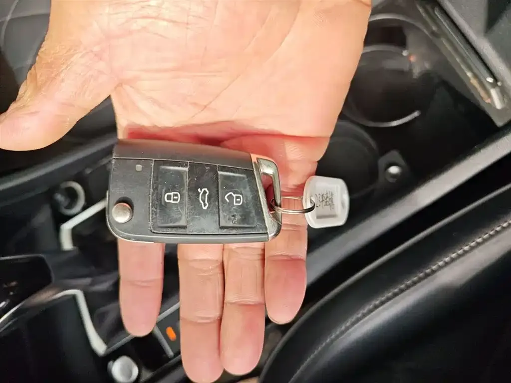 Volkswagen Sagitar 2023 из CN, фото 9