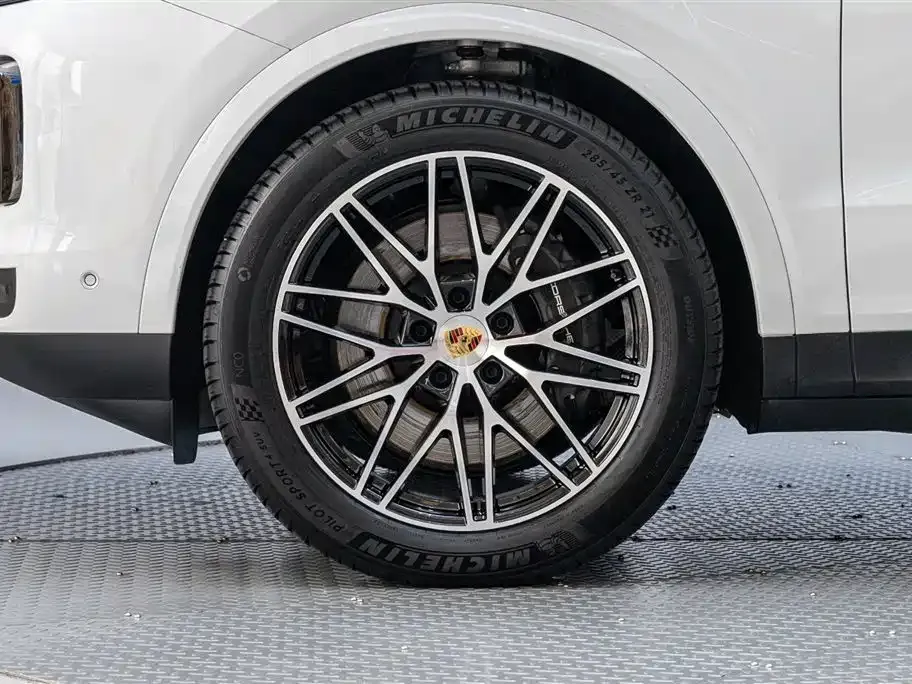 Porsche Cayenne 2025 из CN, фото 8