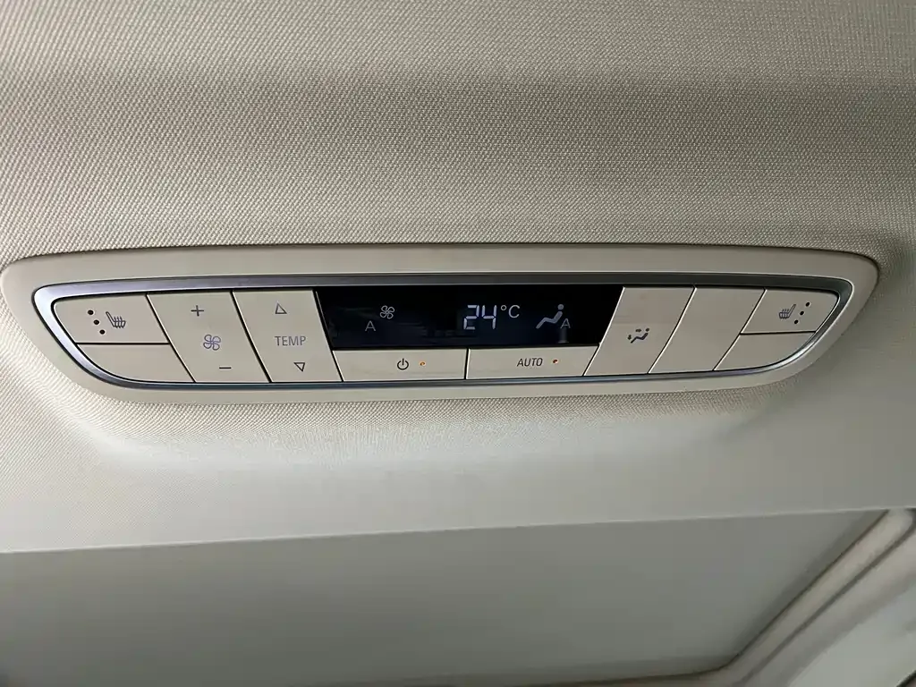 Buick GL8 2023 из CN, фото 8