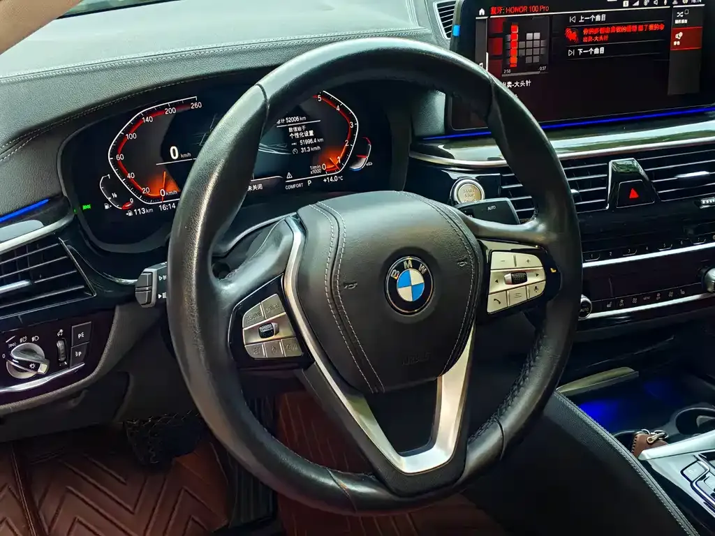 BMW 5 Series — фото 10