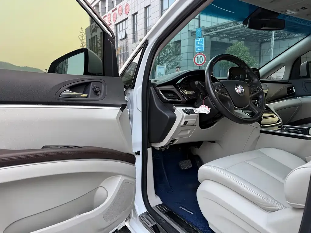 Buick GL8 2021 из CN, фото 5