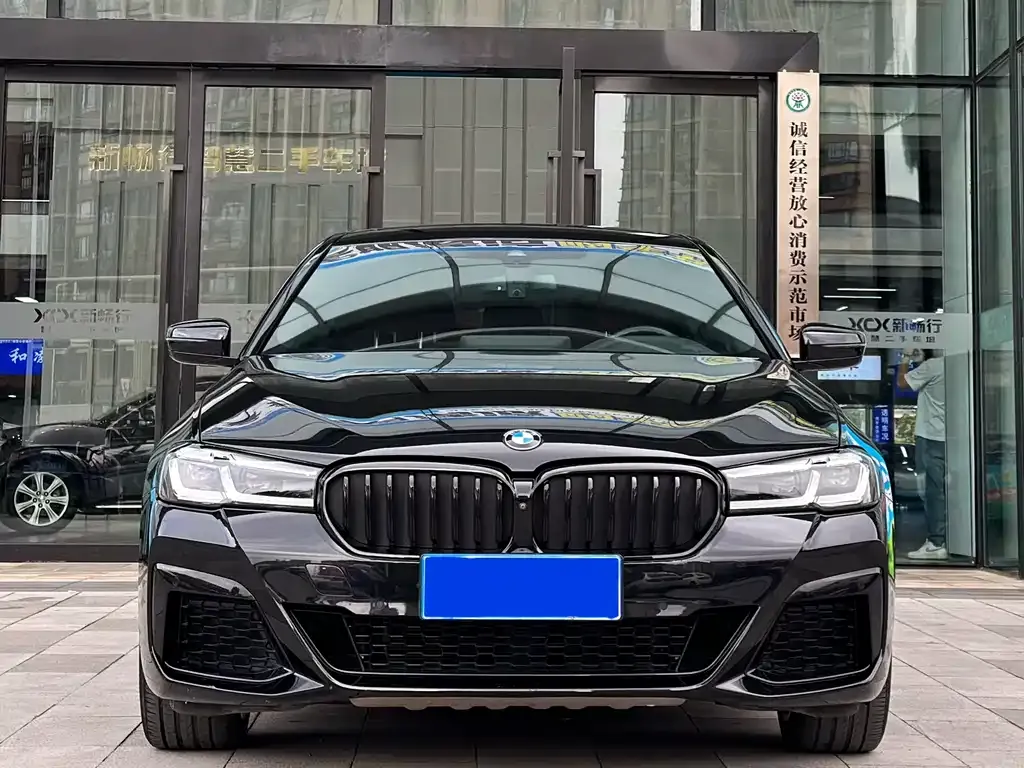 BMW 5 Series — фото 2