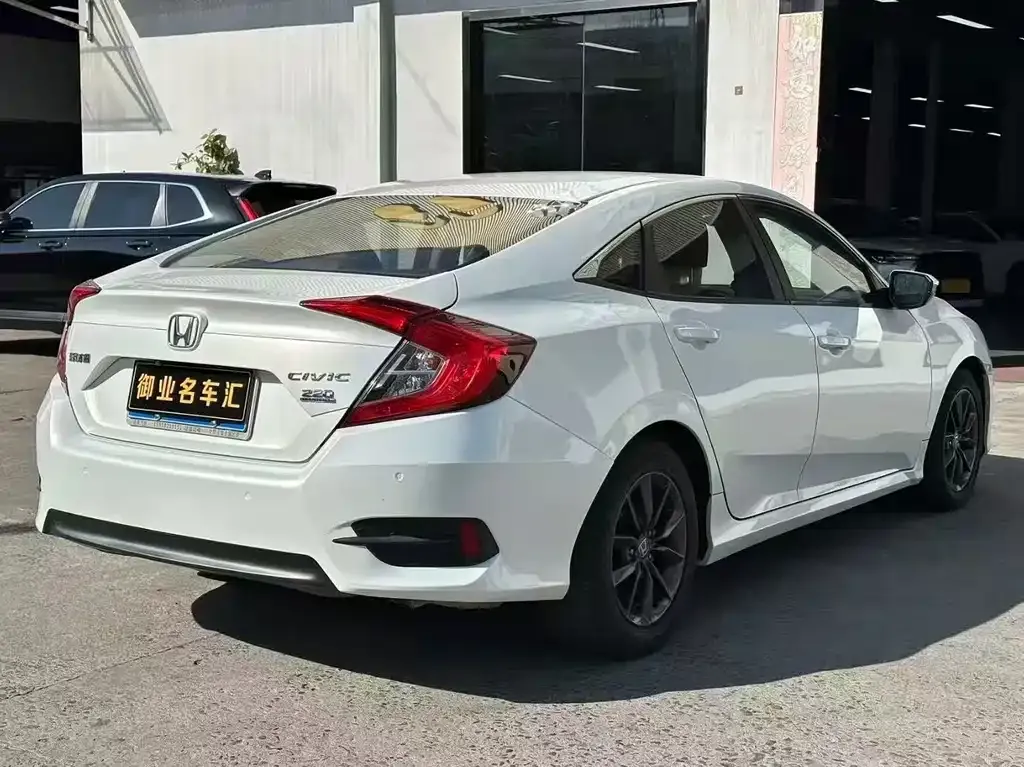 Honda Civic 2021 из CN, фото 7