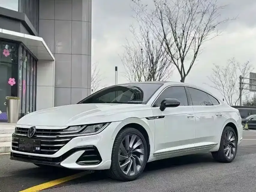 Volkswagen CC — фото 1