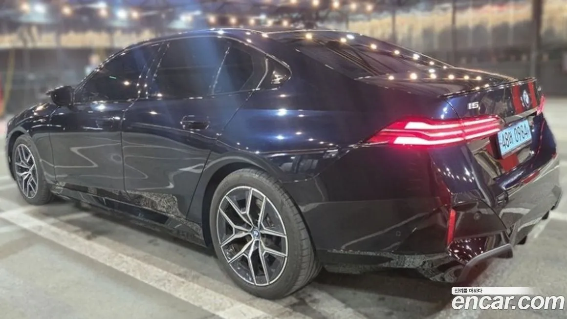 BMW i5 — фото 3