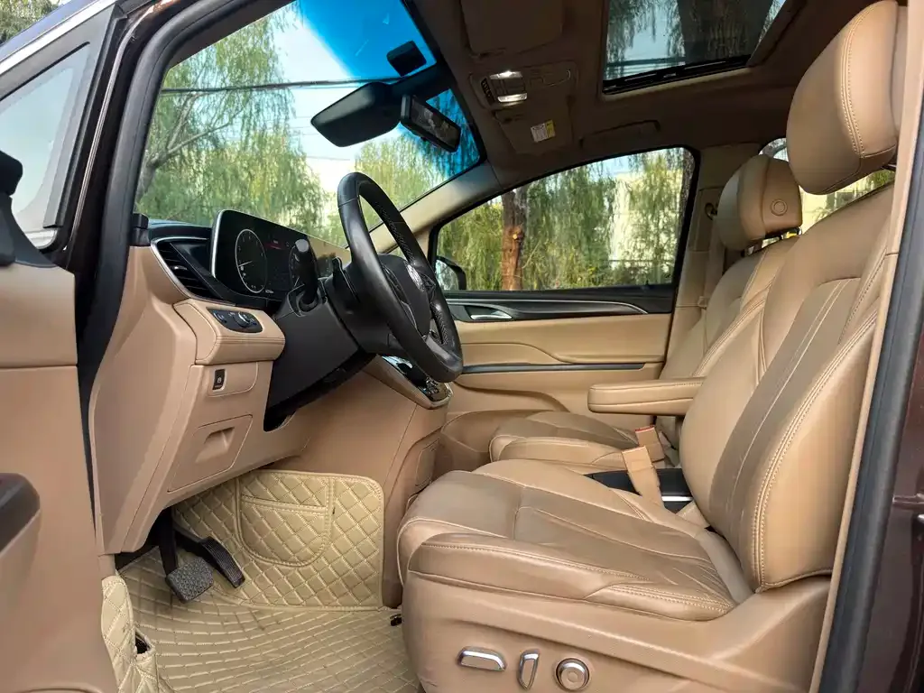 Buick GL8 2021 из CN, фото 8