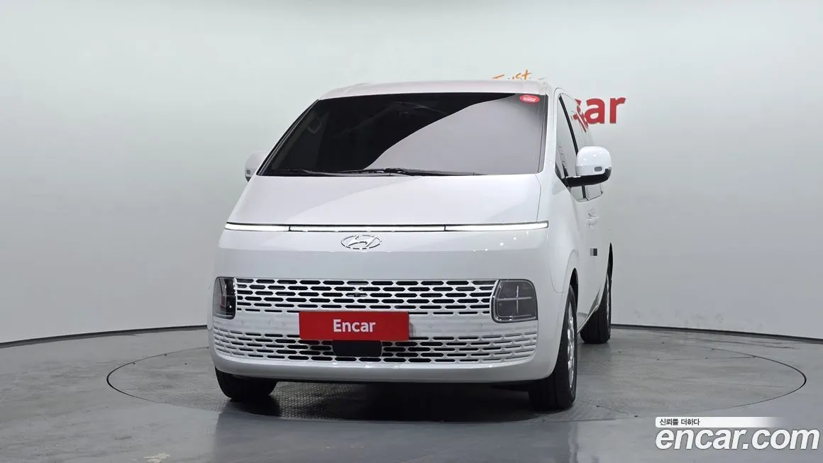 Hyundai Staria — фото 3