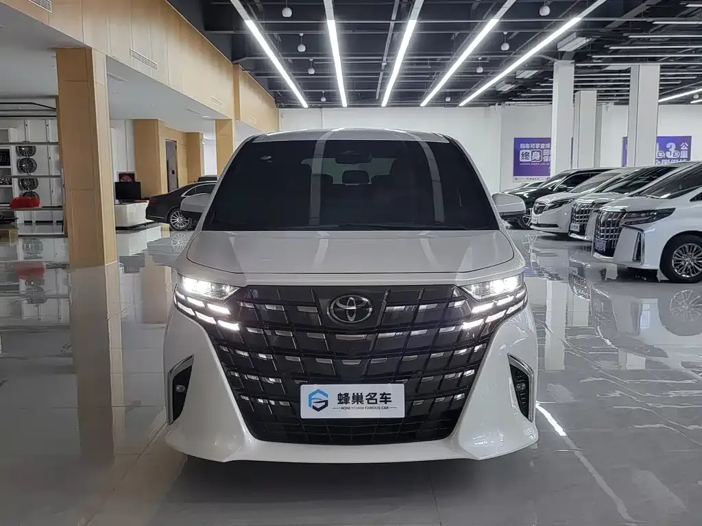 Toyota Alphard 2023 из CN, фото 2