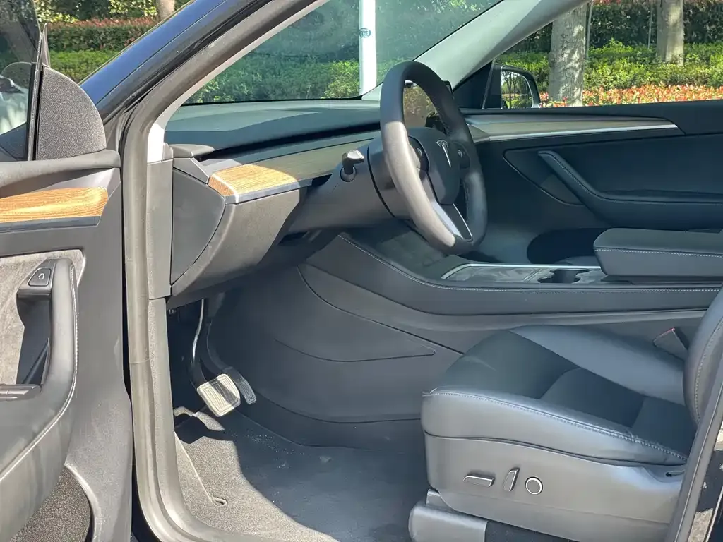 Tesla Model Y 2022 из CN, фото 7