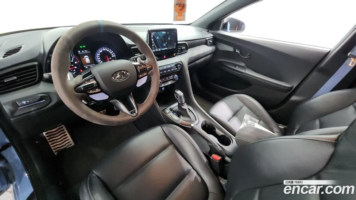 Hyundai Veloster — фото 7