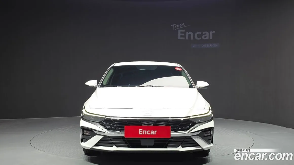 Hyundai AVANTE — фото 3