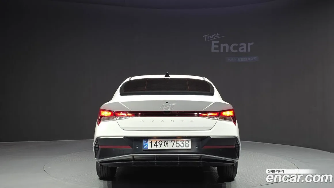 Hyundai AVANTE — фото 4