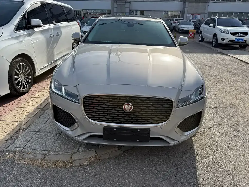 Jaguar XFL — фото 2