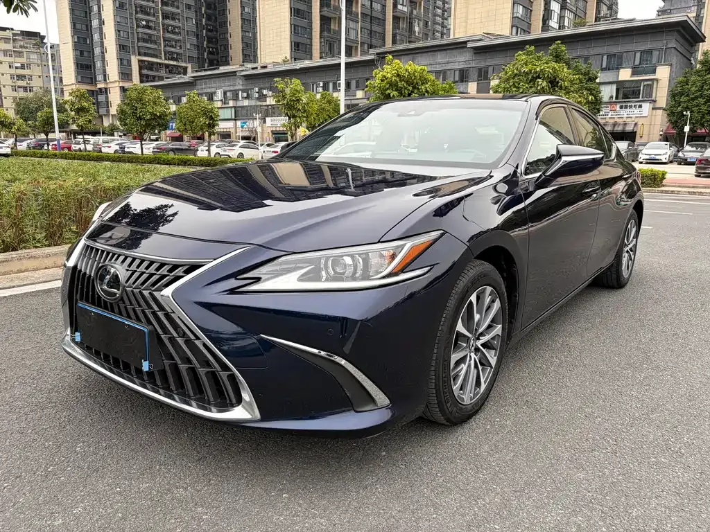 Lexus ES 2023 из CN, фото 1