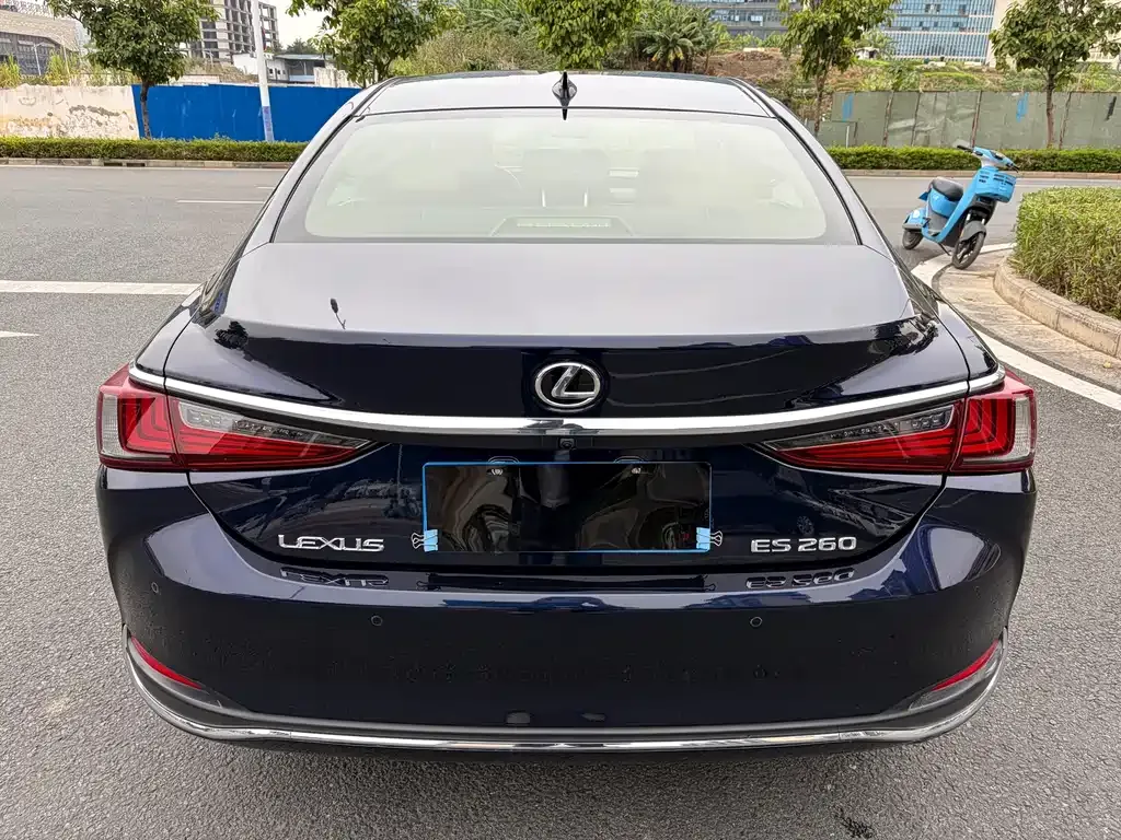 Lexus ES 2023 из CN, фото 6