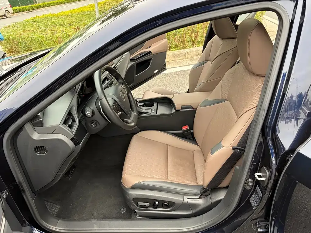 Lexus ES 2023 из CN, фото 8