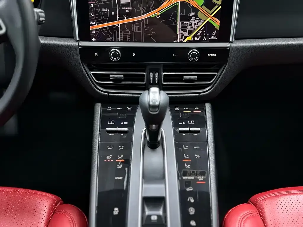 Porsche Macan 2022 из CN, фото 7