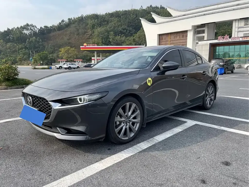 Mazda 3 Axela 2024 из CN, фото 1