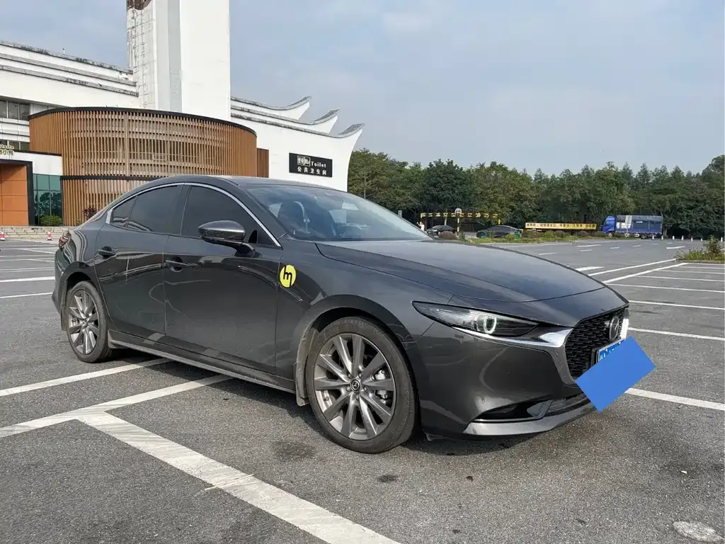 Mazda 3 Axela 2024 из CN, фото 3