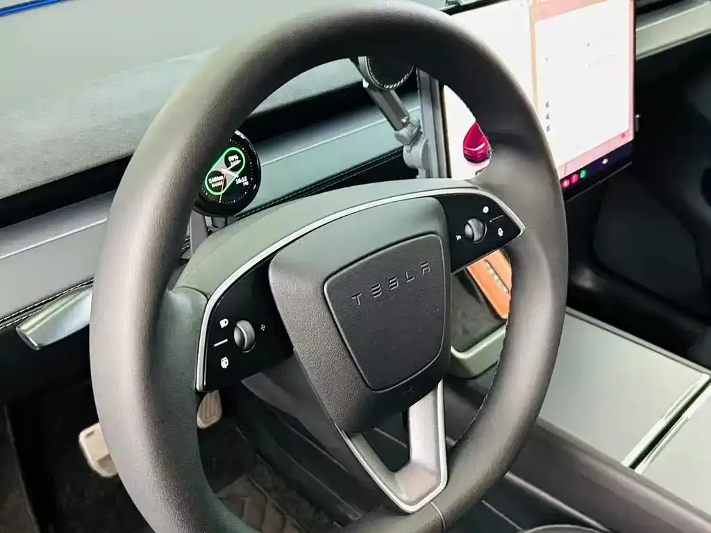 Tesla Model Y 2025 из CN, фото 6